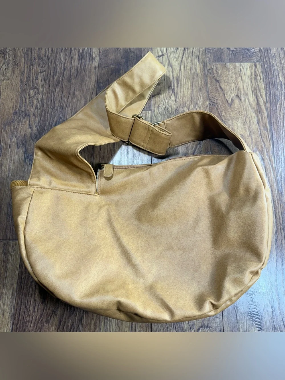 Noah & Paw Vegan Leather Dog Sling Carrier Beige Tan Faux Fur Adjustable Strap